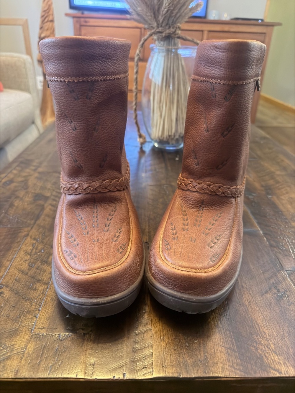 Manitobah Mukluks Tamarak Half Boots